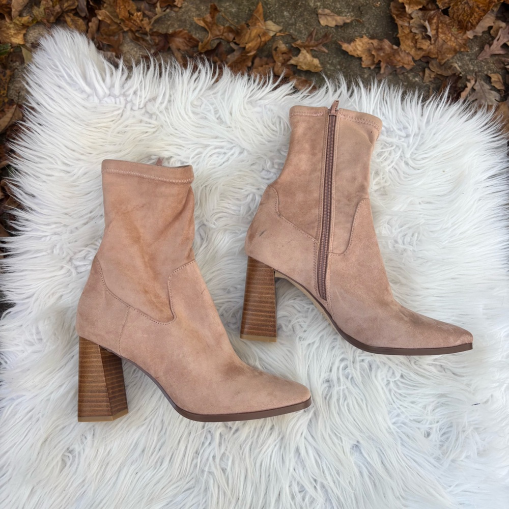 Chinese Laundry Women's Tan Suede Ankle Boots Size 6.5